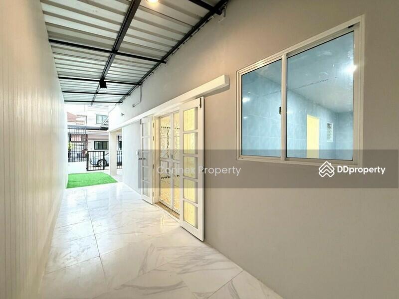 For Sale - Thanasuk Village, Bangkok