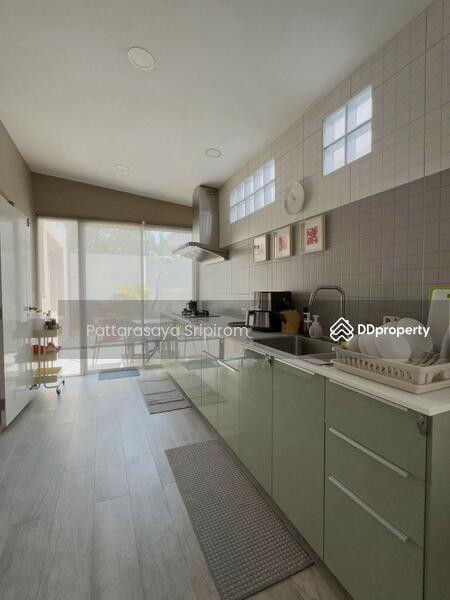 ขาย - 4-Br Townhouse in Samrong Nuea (2177027), สมุทรปราการ