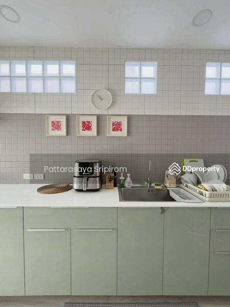 ขาย - 4-Br Townhouse in Samrong Nuea (2177027), สมุทรปราการ