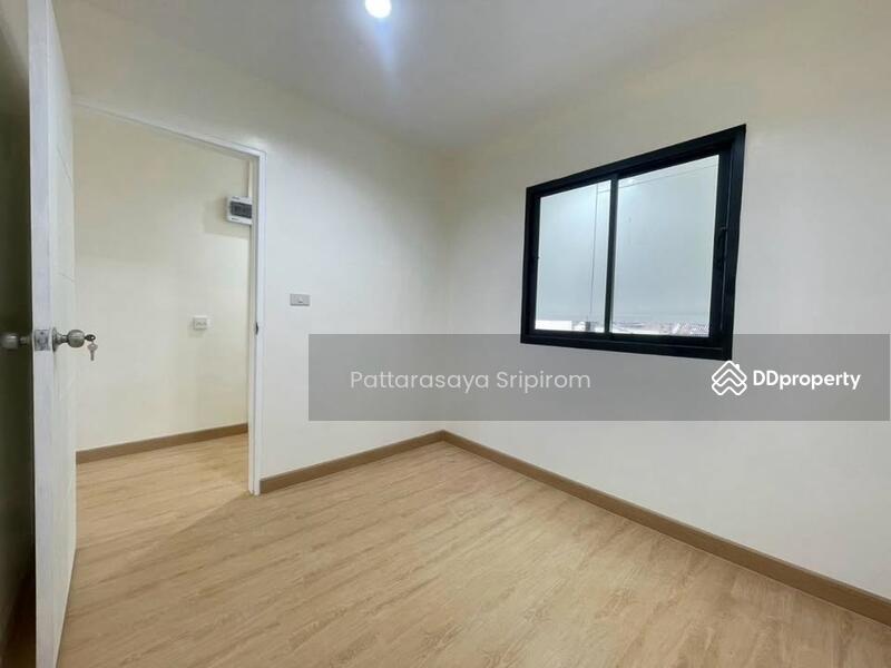 ขาย - 3-Br Townhouse in Samrong Nuea (2215455), สมุทรปราการ