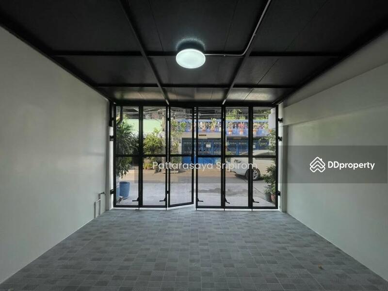 ขาย - 3-Br Townhouse in Samrong Nuea (2215455), สมุทรปราการ