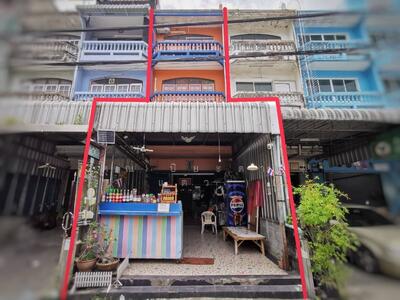 ขาย - อาคารพาณิชย์ 3.5 ชั้น ซอยจอมทอง 12, กรุงเทพ