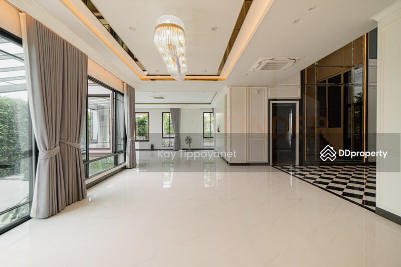 For Sale - Setthasiri Wongwaen-Chatuchot, Bangkok