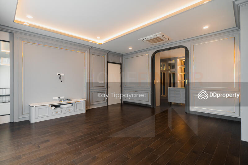 For Sale - Setthasiri Wongwaen-Chatuchot, Bangkok