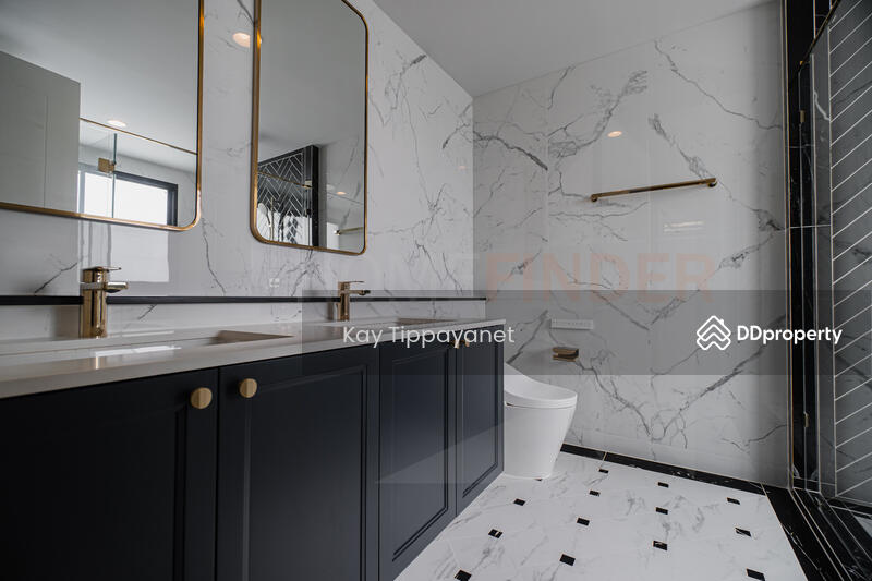 For Sale - Setthasiri Wongwaen-Chatuchot, Bangkok