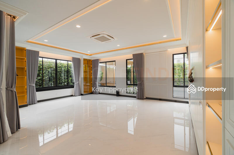 For Sale - Setthasiri Wongwaen-Chatuchot, Bangkok
