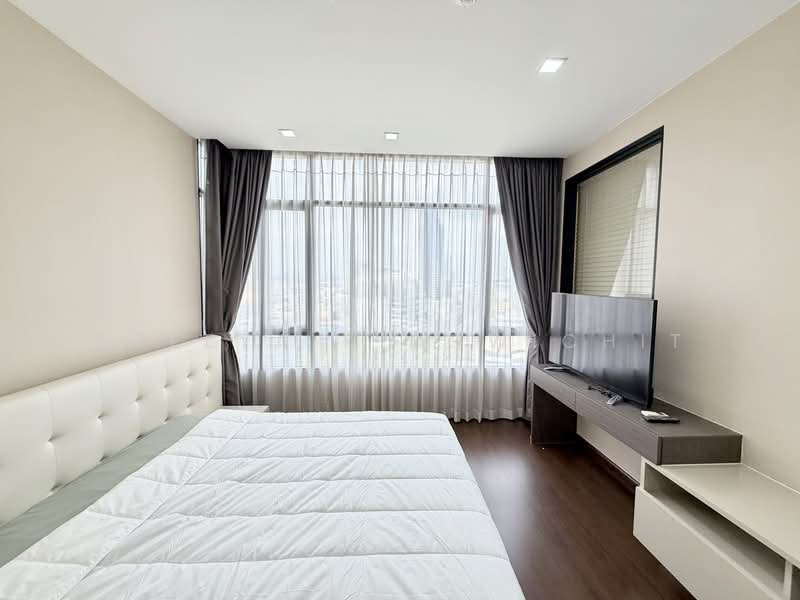 Ivy Ampio, Bangkok, 48 Ratchadaphisek Road, Huai Khwang, Huai Khwang, Bangkok, 2 Bedrooms, 80 sqm, Condo For Rent, by Areeya Kingwichit, 60144831 - DDproperty.com