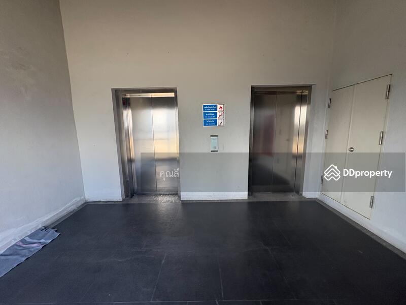 For Rent - พื้นที่การค้าให้เช่า ติด Airport Link รามคำแหง (a‑link square mall) รวม 1,670 ตารางเมตร (ชั้น 2), Bangkok