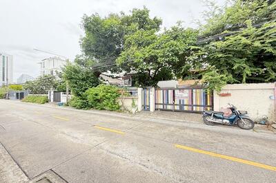 ขาย - ขายบ้านเดี่ยว 2 ชั้น 84 ตร.วา วิภาวดีรังสิต 5 ใกล้เซ็นทรัลลาดพร้าว–MRTจตุจักร, กรุงเทพ