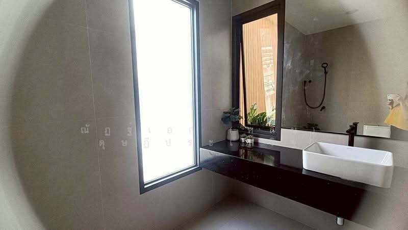 For Sale - ชีวิตดีเริ่มต้นที่นี่ บ้านพร้อม– Pool Villa สระว่ายน้ำส่วนตัว สุขุมวิท 60/1 | ใกล้ BTS, Bangkok