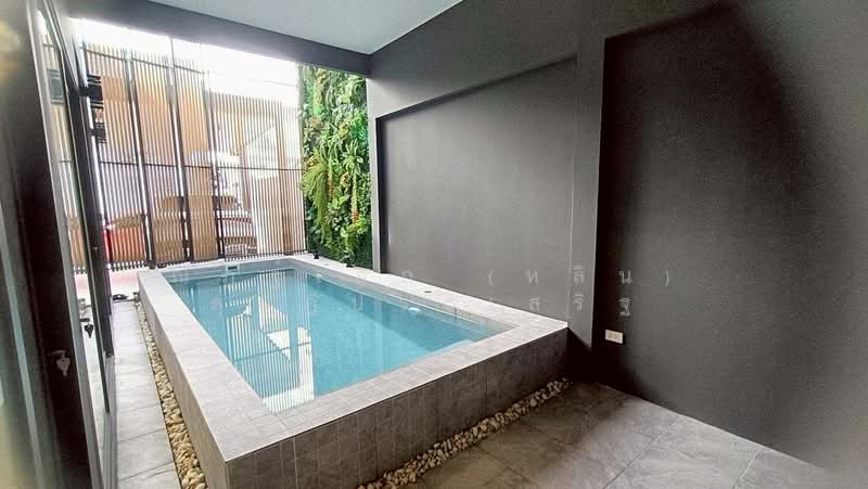 For Sale - ชีวิตดีเริ่มต้นที่นี่ บ้านพร้อม– Pool Villa สระว่ายน้ำส่วนตัว สุขุมวิท 60/1 | ใกล้ BTS, Bangkok