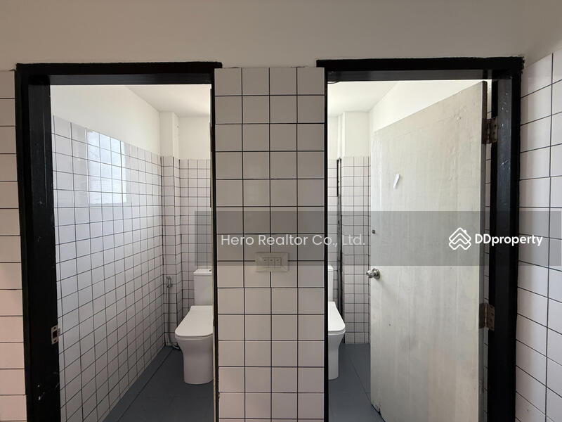 For Rent - For Rent Bangkok Office Space Lat phrao Wang Thonglang MRT Lat Phrao 71 BRE25676, Bangkok