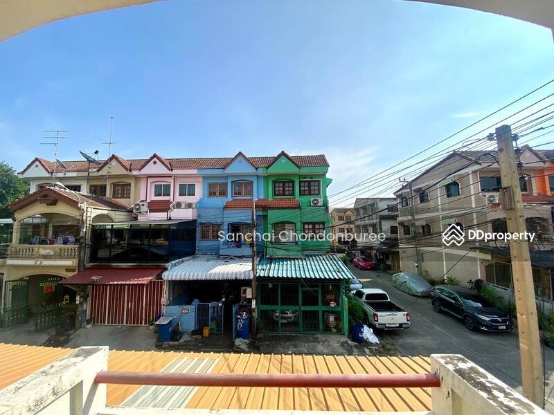 ขาย - ตึกแถว 3 ชั้น 2 คูหา หลังมุมนอก หะนหน้าทิศใต้, กรุงเทพ