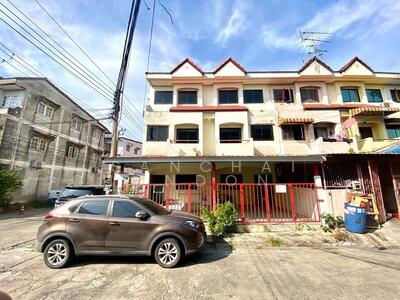 ขาย - ตึกแถว 3 ชั้น 2 คูหา หลังมุมนอก หะนหน้าทิศใต้, กรุงเทพ