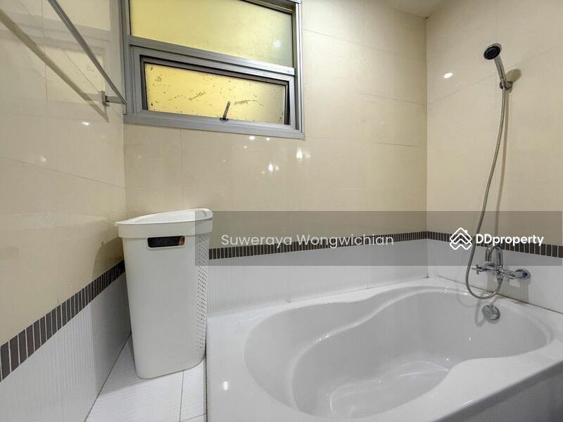 ขาย - Baan Klang Krung Siam-Pathumwan : บ้านกลางกรุง สยาม-ปทุมวัน คอนโดมิเนียม, กรุงเทพ
