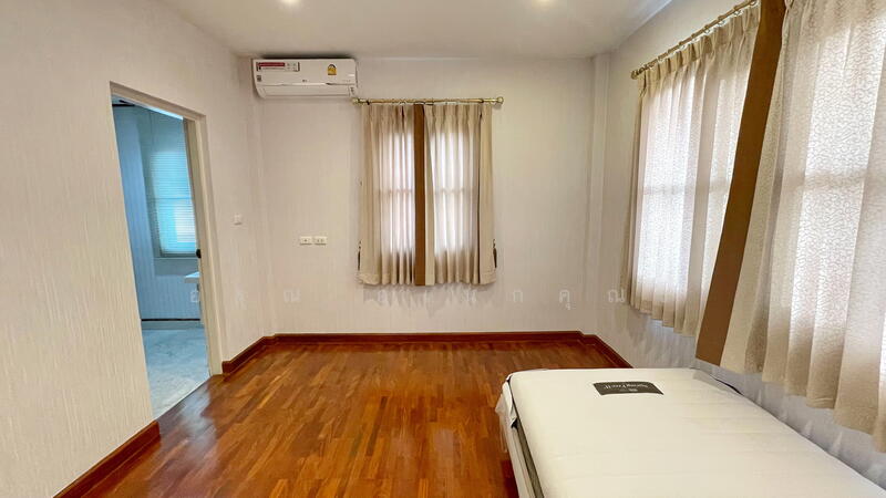 ให้เช่า - Laddarom Rattanathibet : ลัดดารมย์ รัตนาธิเบศร์, นนทบุรี