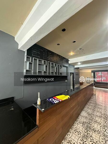 For Rent - 4-Bedroom Townhouse, Bangkok
