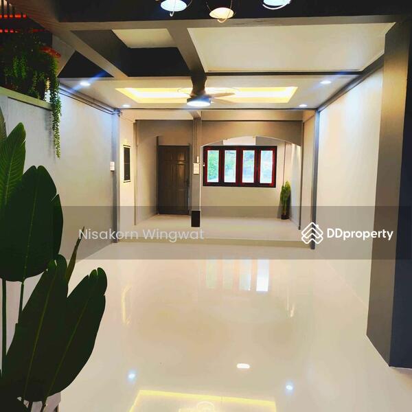ให้เช่า - ทาวน์เฮาท์ 2-ห้องนอน, กรุงเทพ