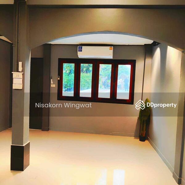 ให้เช่า - ทาวน์เฮาท์ 2-ห้องนอน, กรุงเทพ