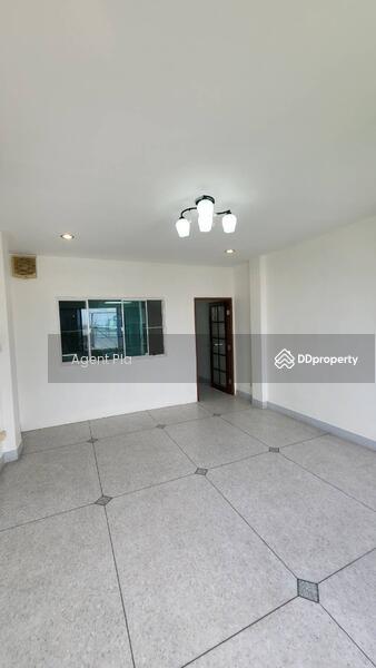ให้เช่า - Commercial building for rent in Soi Lasalle (SPSAD3291), กรุงเทพ