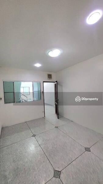 ให้เช่า - Commercial building for rent in Soi Lasalle (SPSAD3291), กรุงเทพ
