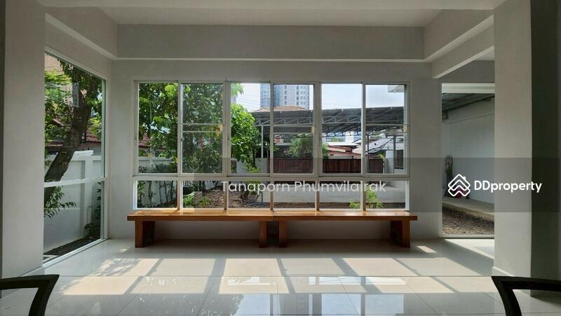 ให้เช่า - บ้าน 3-ห้องนอน, กรุงเทพ