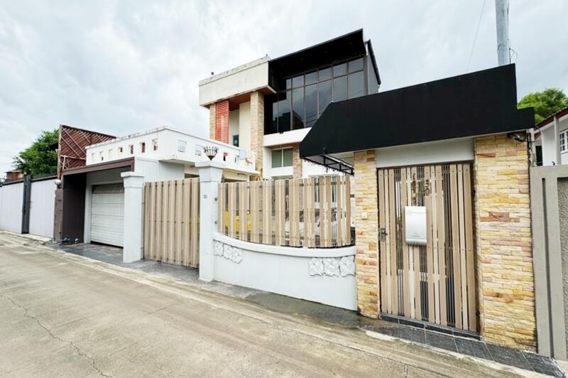 Ruxsatsiz tomosha Jinsiy belgi Tarja Turunen