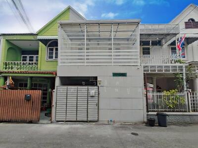 ขาย - ขายด่วน ทาวน์โฮม ทาวน์เฮาส์ ลาดพร้าว41 ซอยภาวนา แยก 4 ใกล้รถไฟฟ้าภาวนา เชื่อมต่อถนนลาดพร้าว-วังหิน, กรุงเทพ