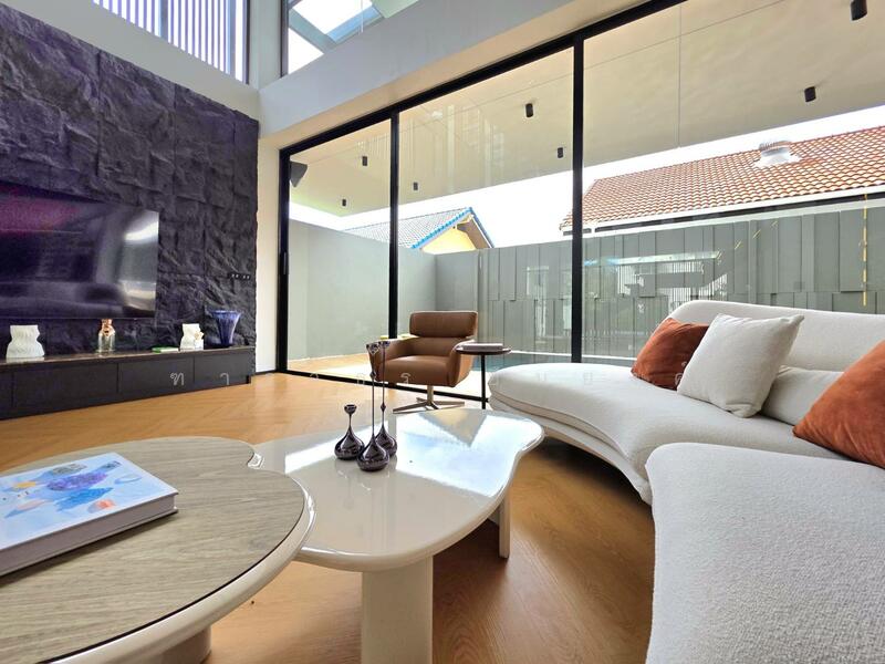 Jomtien Modern Pool Villa, Chon Buri (Pattaya), เลียบชายหาดจอมเทียน, Nong Pru, Bang Lamung (Pattaya), Chon Buri (Pattaya), 5 Bedrooms, 390 sqm, Villa For Rent, by Tharathorn Yuenyong, 60148194 - DDproperty.com