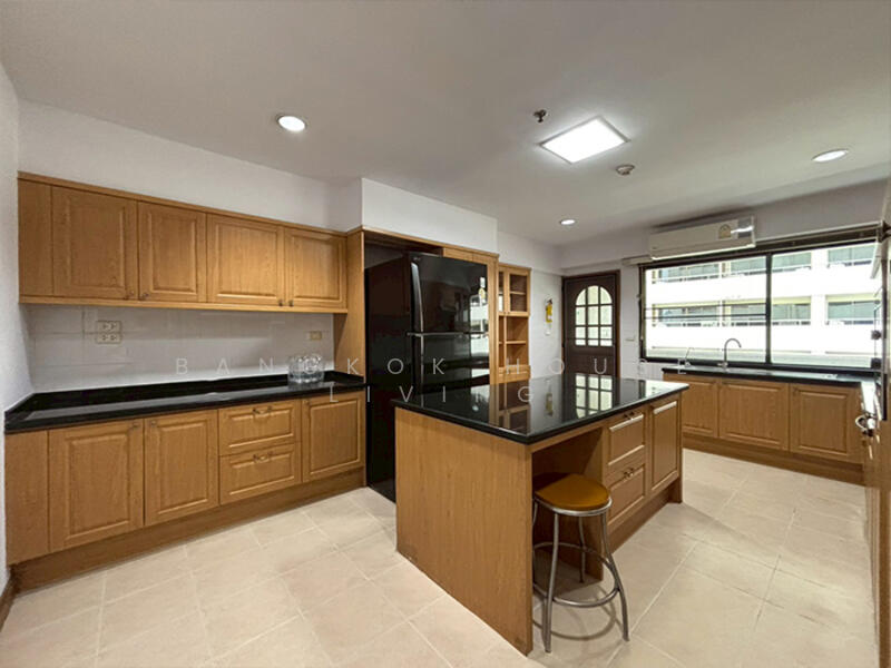 Centre Point Residence Phromphong : เซ็นเตอร์พ้อยท์ เรสซิเด้นซ์ พร้อมพงษ์, กรุงเทพ, ซ.สุขุมวิท39, คลองตันเหนือ, วัฒนา, กรุงเทพ, 325 ตร.ม., คอนโด ให้เช่า, โดย Bangkok House Living, 60148478 - DDproperty.com