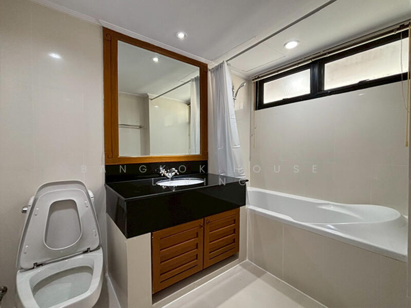 Centre Point Residence Phromphong : เซ็นเตอร์พ้อยท์ เรสซิเด้นซ์ พร้อมพงษ์, กรุงเทพ, ซ.สุขุมวิท39, คลองตันเหนือ, วัฒนา, กรุงเทพ, 325 ตร.ม., คอนโด ให้เช่า, โดย Bangkok House Living, 60148478 - DDproperty.com
