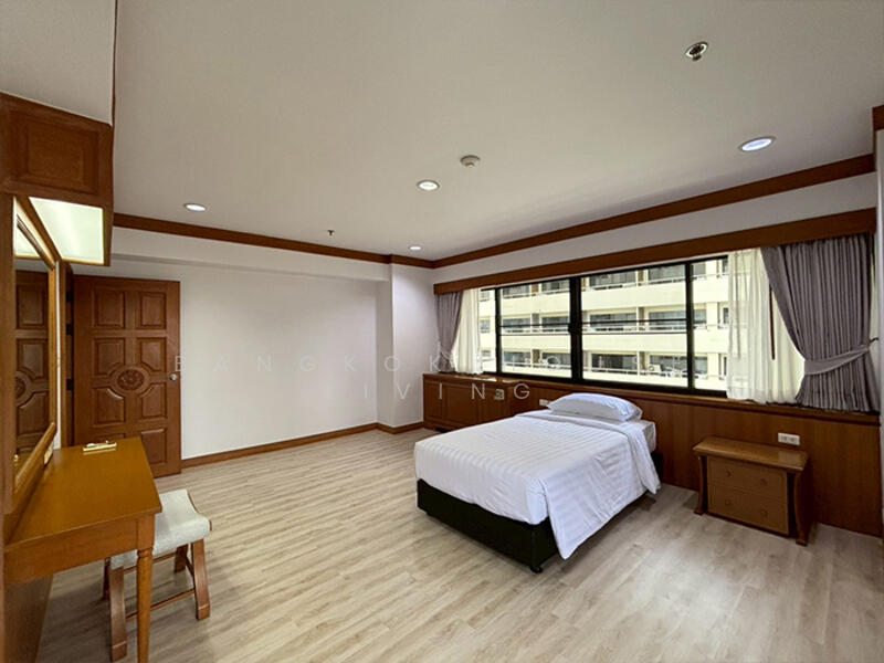Centre Point Residence Phromphong : เซ็นเตอร์พ้อยท์ เรสซิเด้นซ์ พร้อมพงษ์, กรุงเทพ, ซ.สุขุมวิท39, คลองตันเหนือ, วัฒนา, กรุงเทพ, 325 ตร.ม., คอนโด ให้เช่า, โดย Bangkok House Living, 60148478 - DDproperty.com