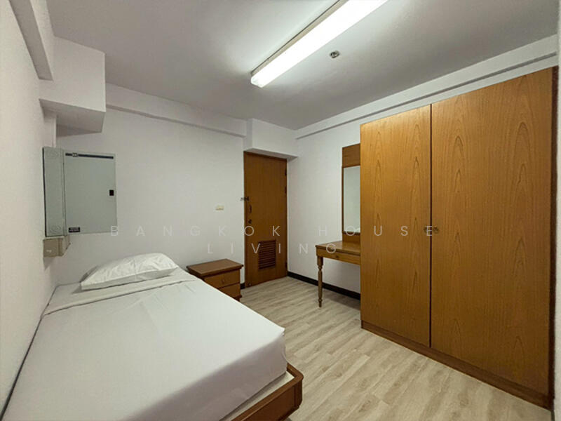 Centre Point Residence Phromphong : เซ็นเตอร์พ้อยท์ เรสซิเด้นซ์ พร้อมพงษ์, กรุงเทพ, ซ.สุขุมวิท39, คลองตันเหนือ, วัฒนา, กรุงเทพ, 325 ตร.ม., คอนโด ให้เช่า, โดย Bangkok House Living, 60148478 - DDproperty.com
