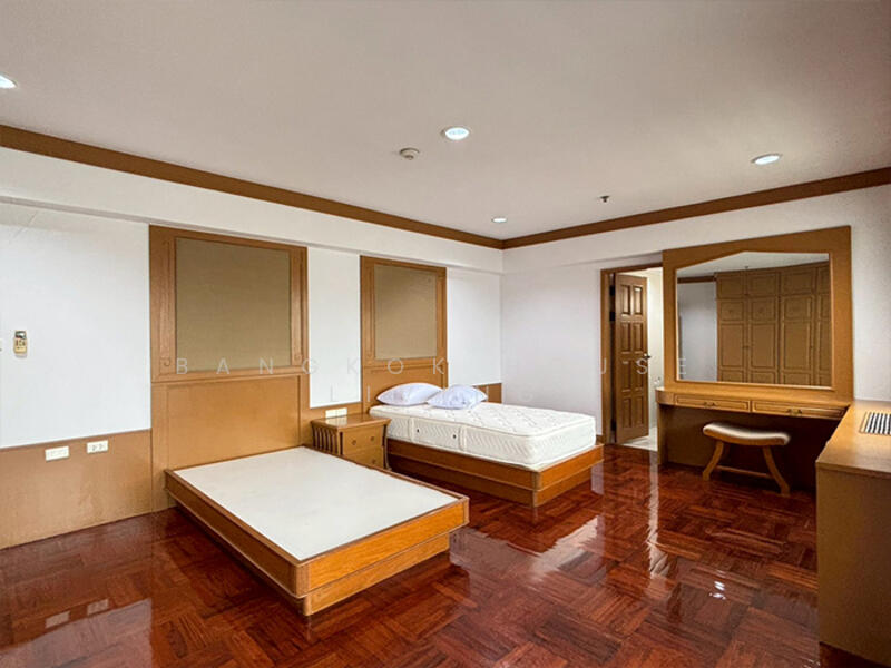 Centre Point Residence Phromphong : เซ็นเตอร์พ้อยท์ เรสซิเด้นซ์ พร้อมพงษ์, กรุงเทพ, ซ.สุขุมวิท39, คลองตันเหนือ, วัฒนา, กรุงเทพ, 325 ตร.ม., คอนโด ให้เช่า, โดย Bangkok House Living, 60148486 - DDproperty.com