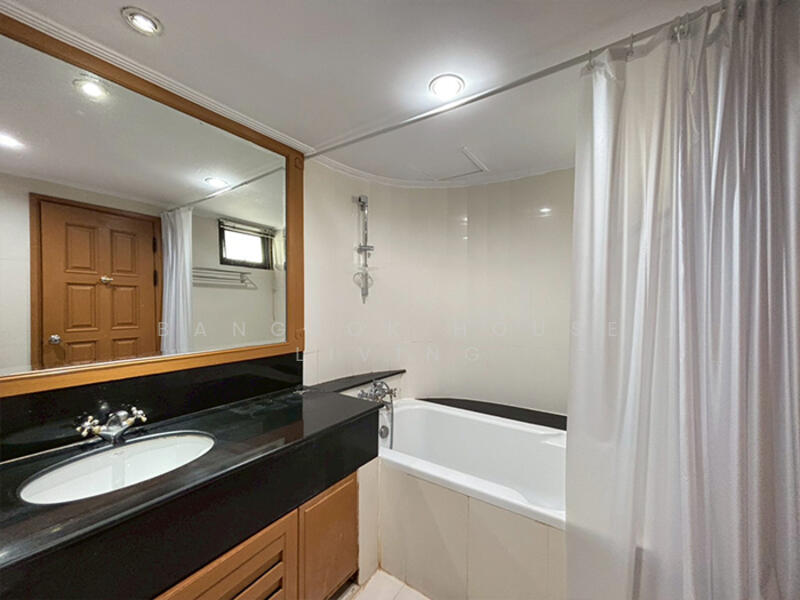 Centre Point Residence Phromphong : เซ็นเตอร์พ้อยท์ เรสซิเด้นซ์ พร้อมพงษ์, กรุงเทพ, ซ.สุขุมวิท39, คลองตันเหนือ, วัฒนา, กรุงเทพ, 325 ตร.ม., คอนโด ให้เช่า, โดย Bangkok House Living, 60148486 - DDproperty.com