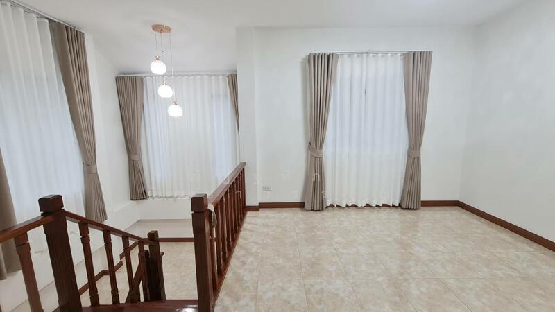 ขาย - หมู่บ้านสุขประยูรปาร์ค ถนนสุขประยูร ตำบลนาป่า อำเภอเมือง ชลบุรี, ชลบุรี