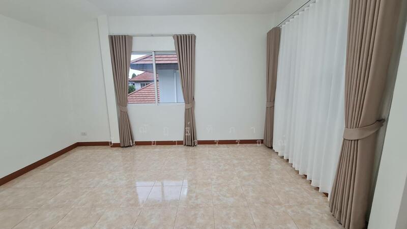 ขาย - หมู่บ้านสุขประยูรปาร์ค ถนนสุขประยูร ตำบลนาป่า อำเภอเมือง ชลบุรี, ชลบุรี