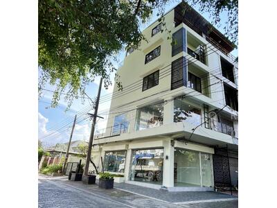 ขาย - ขายอาคารพาณิชย์ 5 ชั้น ย่านเสนา | ยูนิตมุม รีโนเวทใหม่ พร้อมดำเนินธุรกิจ ทำเลดี พร้อมเข้าอยู่ เหมาะ, กรุงเทพ