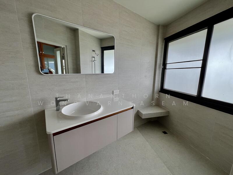 ขาย - ขายอาคารพาณิชย์ 5 ชั้น ย่านเสนา | ยูนิตมุม รีโนเวทใหม่ พร้อมดำเนินธุรกิจ ทำเลดี พร้อมเข้าอยู่ เหมาะ, กรุงเทพ