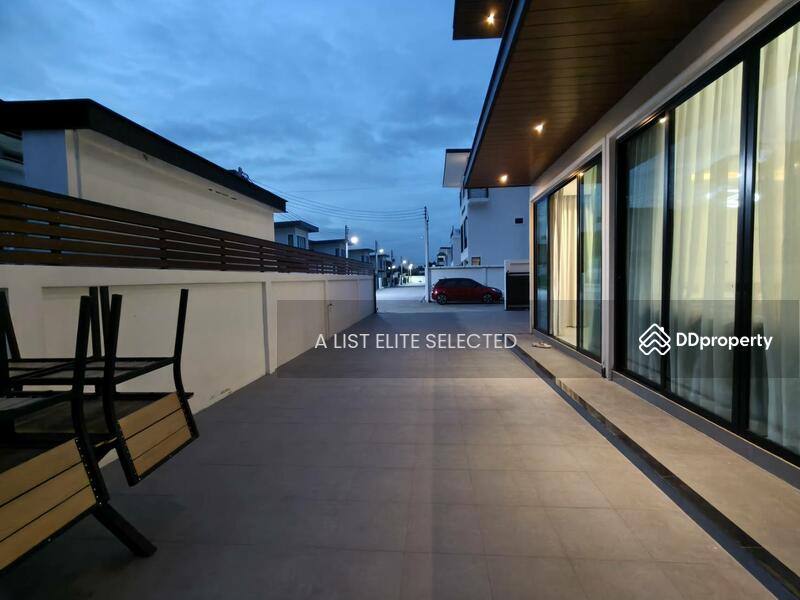 For Rent - 2-Storey Pool Villa in Huay Yai, Chon Buri