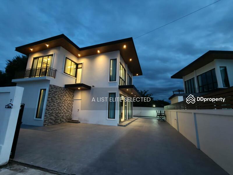 For Rent - 2-Storey Pool Villa in Huay Yai, Chon Buri