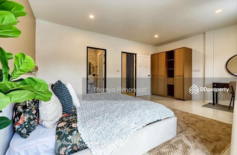 For Sale - House Newly Renovated 2-Bedroom in Plai Laem, Surat Thani