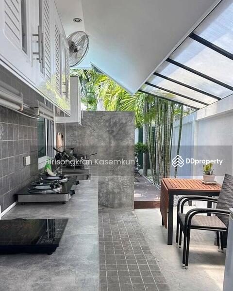 For Rent - 2-Bedroom House, Chon Buri