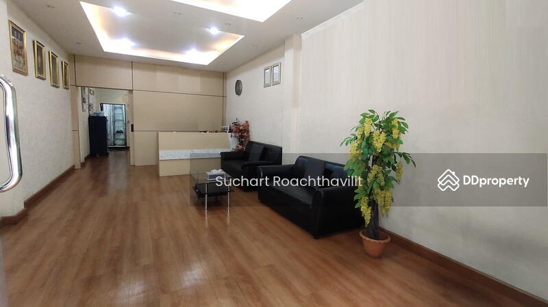 For Rent - Double Shophouse for Rent, 3 storey, size 28 tarangwah @Phromphong area, Bangkok