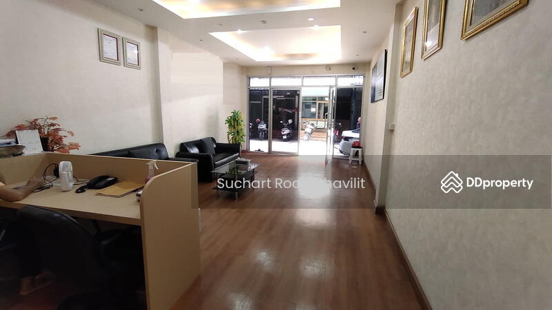 For Rent - Double Shophouse for Rent, 3 storey, size 28 tarangwah @Phromphong area, Bangkok