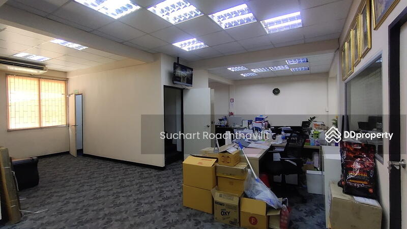For Rent - Double Shophouse for Rent, 3 storey, size 28 tarangwah @Phromphong area, Bangkok