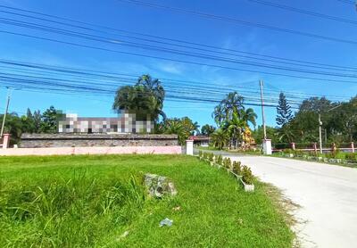 ขาย - โรงแรมพร้อมที่ดินสอยดาว จันทบุรี, จันทบุรี