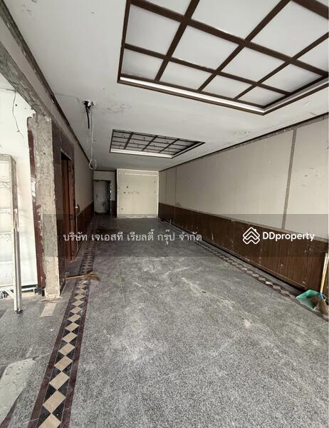 ให้เช่า - Phahon Yothin Commercial Building, กรุงเทพ