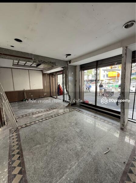 ให้เช่า - Phahon Yothin Commercial Building, กรุงเทพ