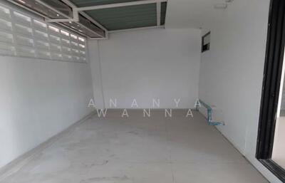 ขาย - ทาวน์เฮาท์ 4-ห้องนอน, กรุงเทพ